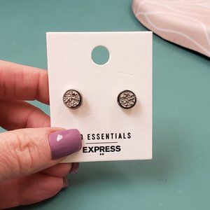 Express, NWT, silver tone, black silver grey druzy stone stud earrings